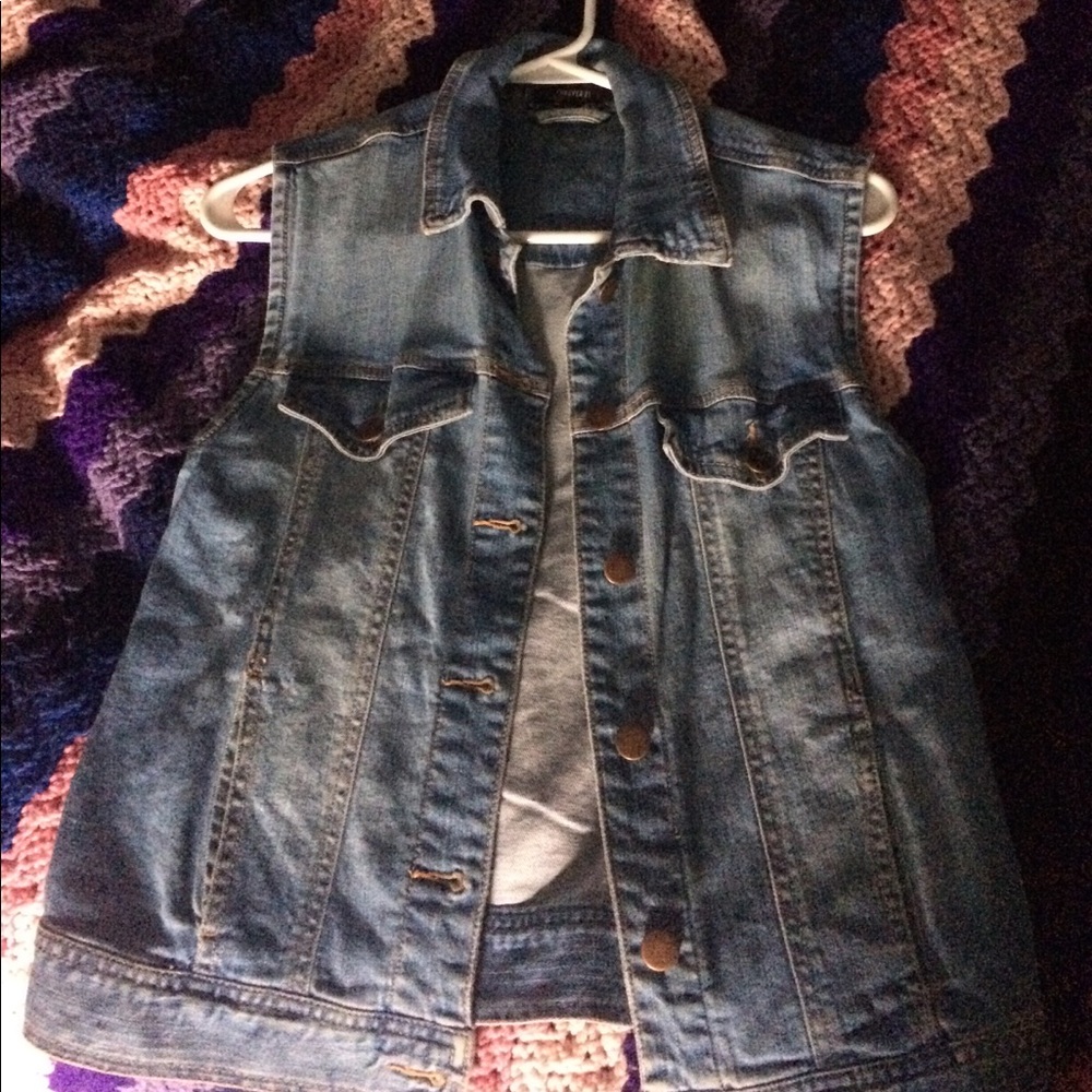 Forever 21 short sleeve jean jacket