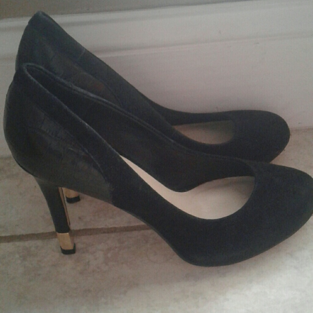 Black and Gold Women's heels