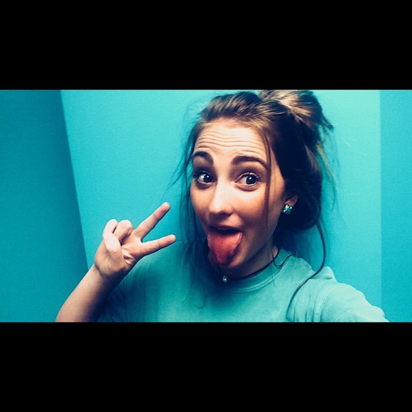 Meet your Posher, Sophia - Picture 1 of 1