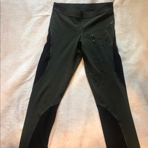 Nike crop leggings