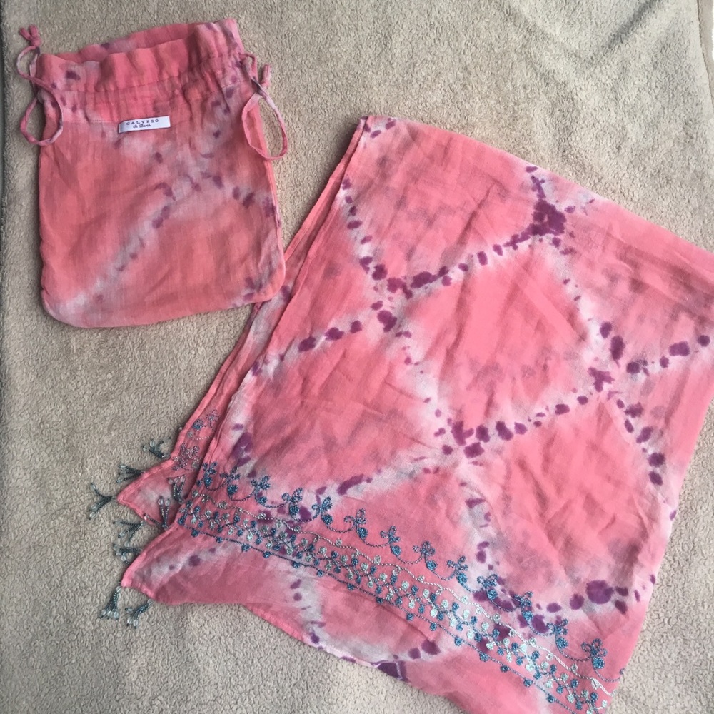 Calypso St Barth sarong and pouch