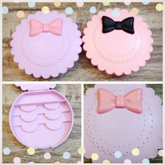 Too Faced Other - ❤️ NEW Cute False Eyelashes Case [Purple]