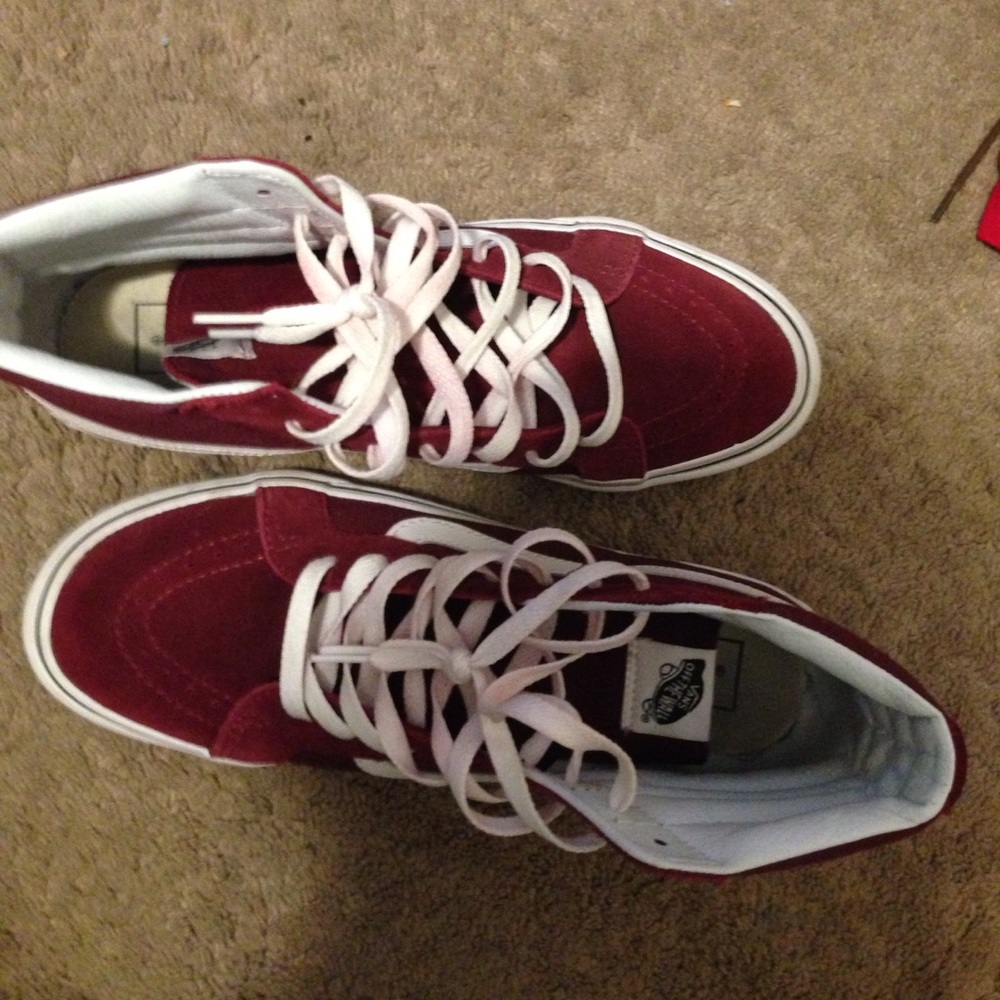 Cute burgundy vans! Just for 40!