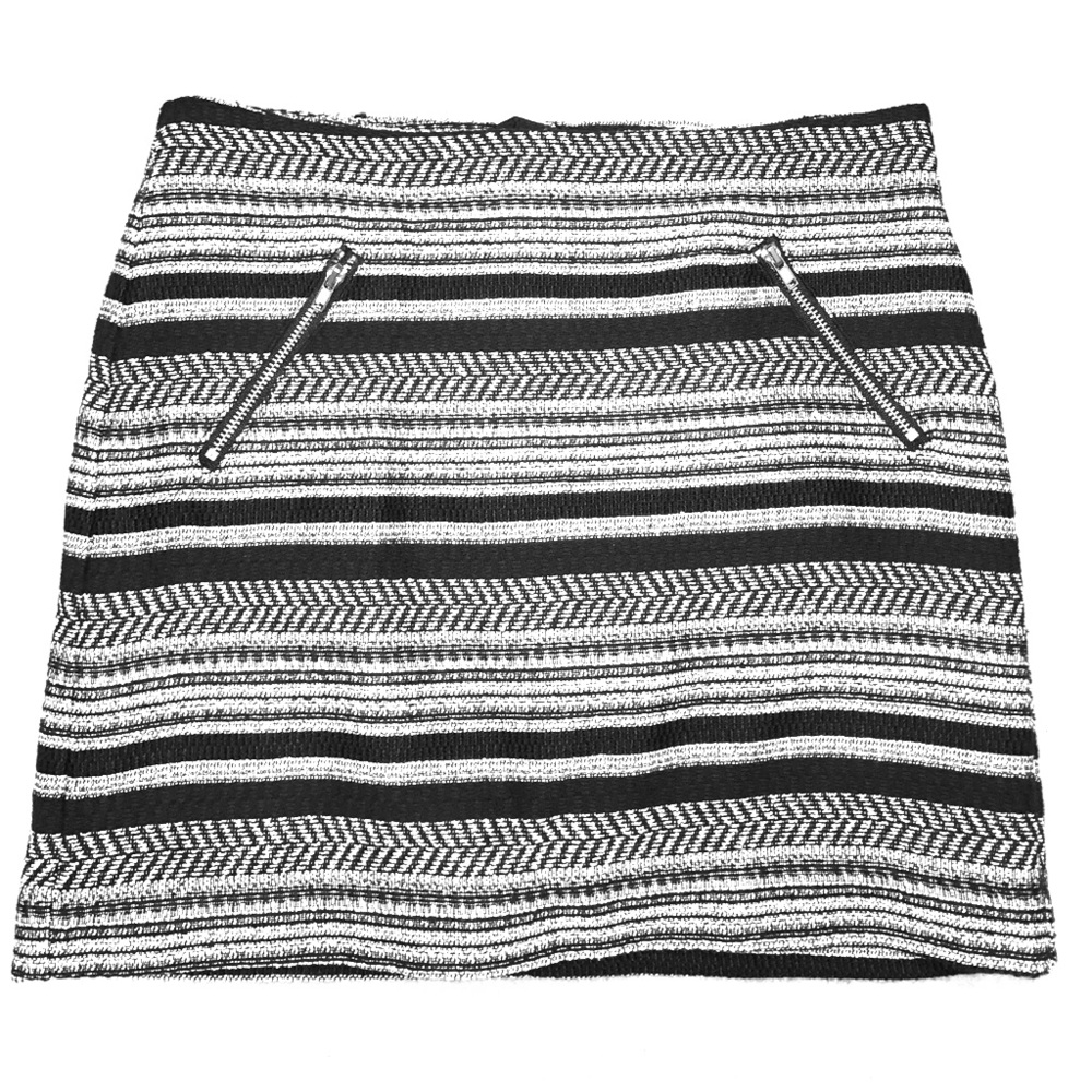 Does not fit & it's never been worn