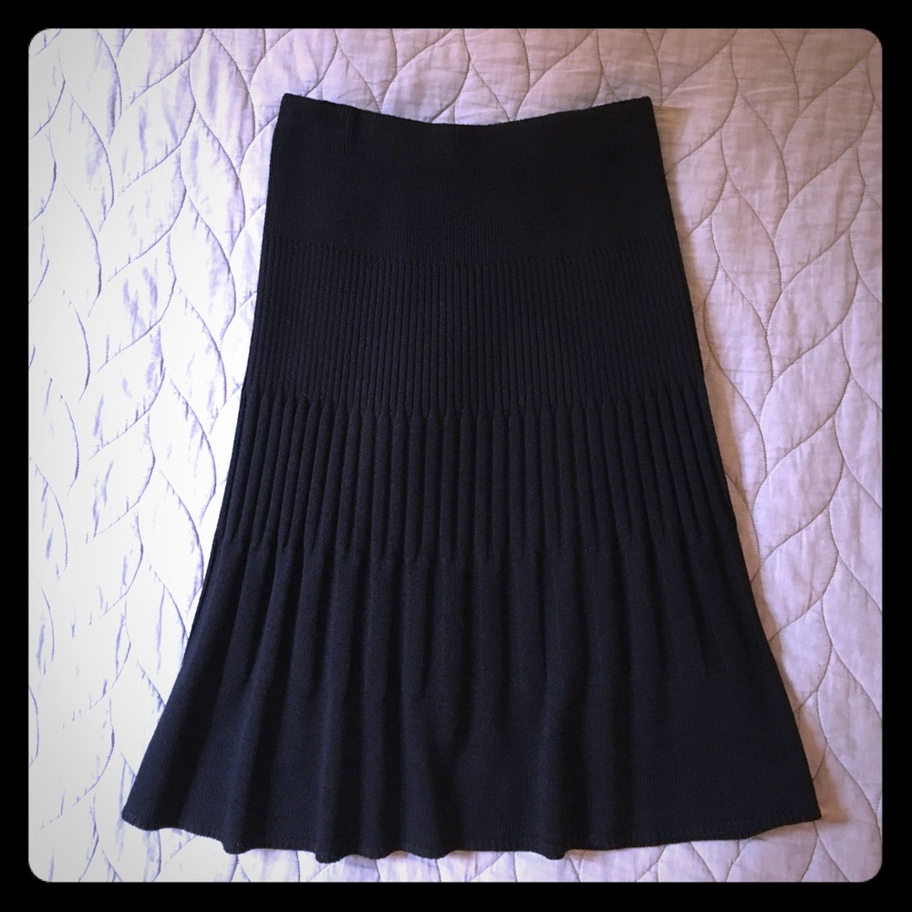 Gorgeous Black Sweater Knit Skirt