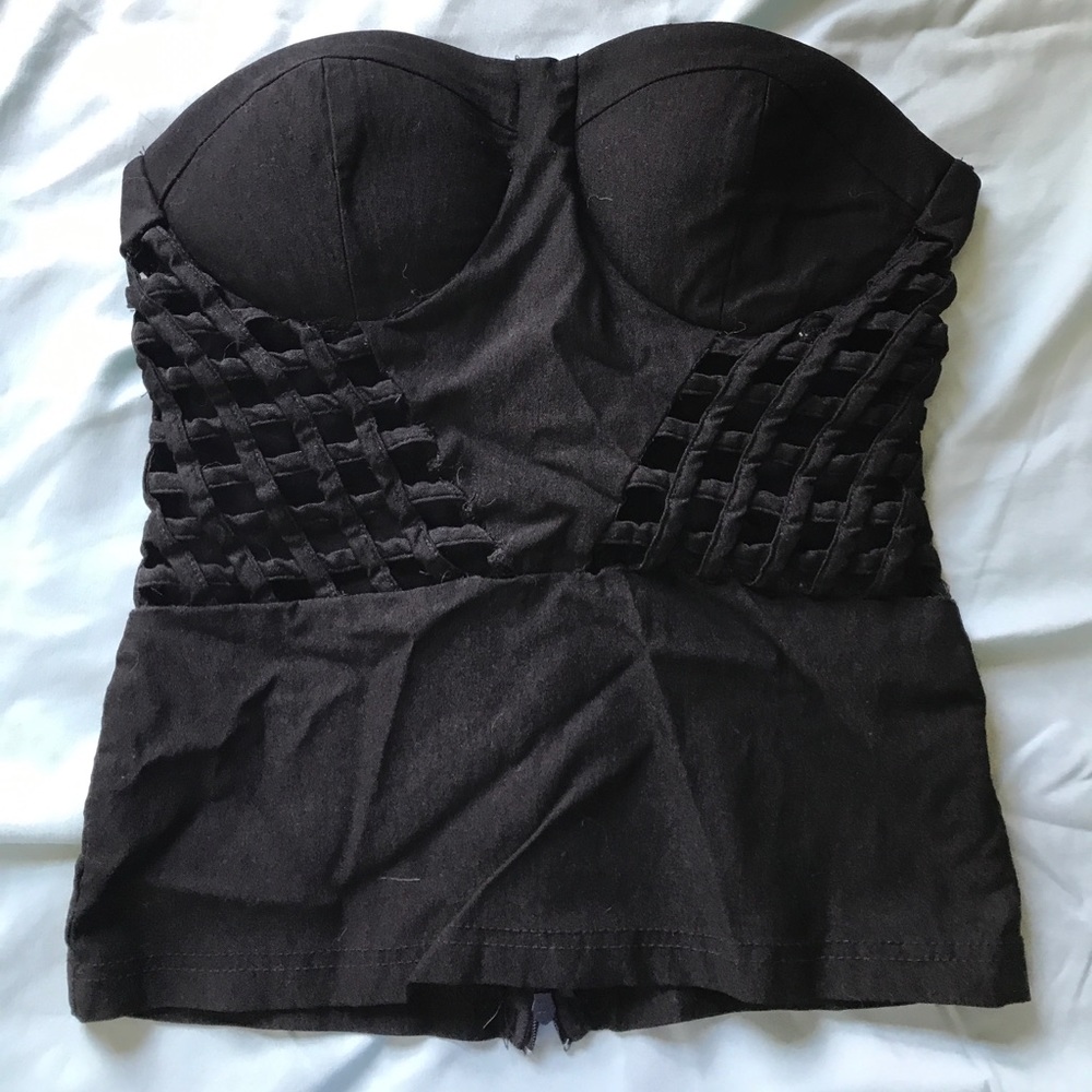 Sexy Strapless top black with criss cross cut out