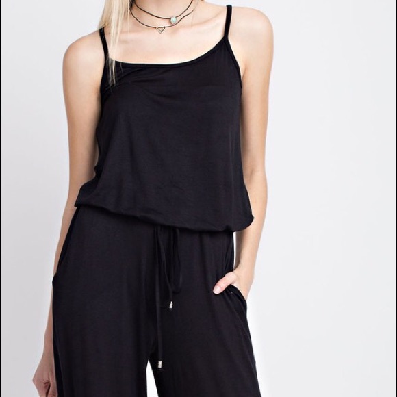 Jumpers with pockets!!! Available in three colors! - Picture 1 of 6