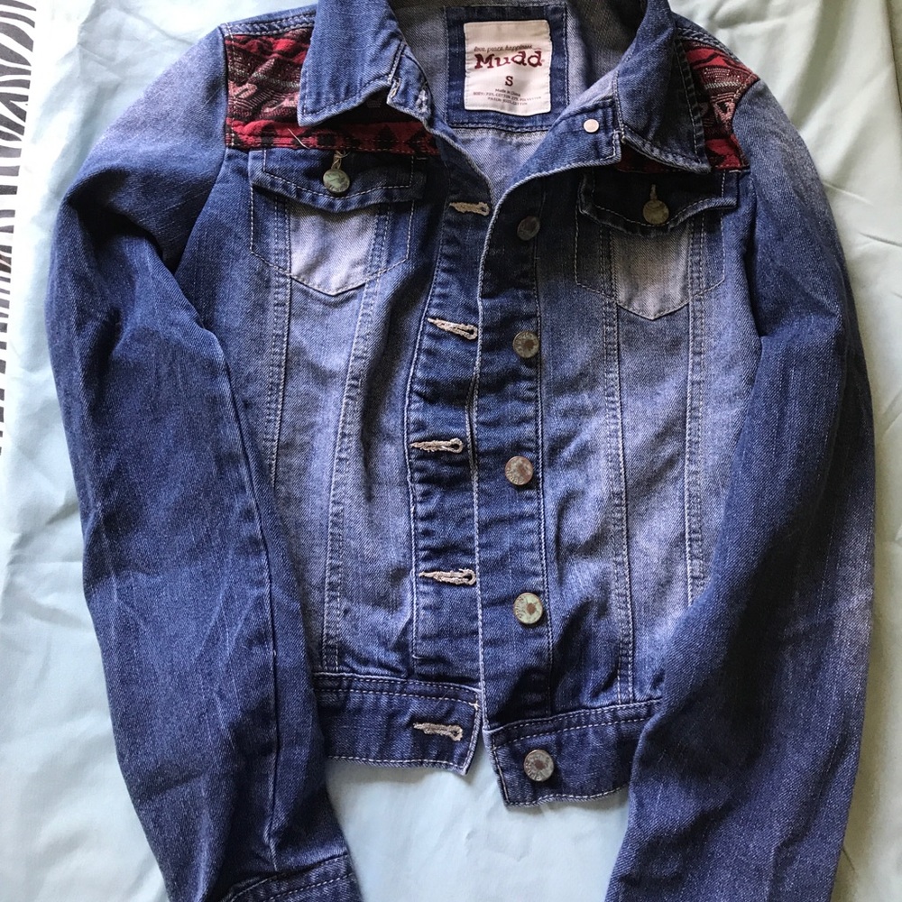 Denim jacket w boho pattern