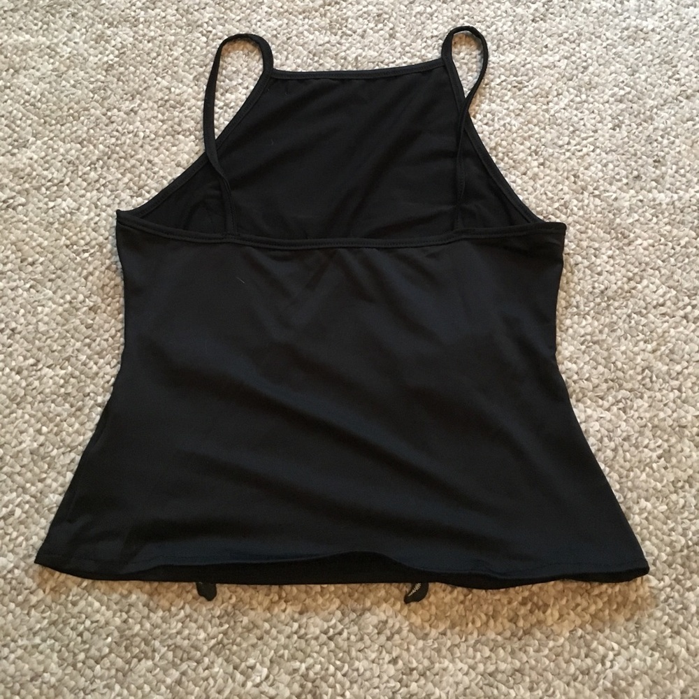 Rose patch crop tank - Picture 4 of 8