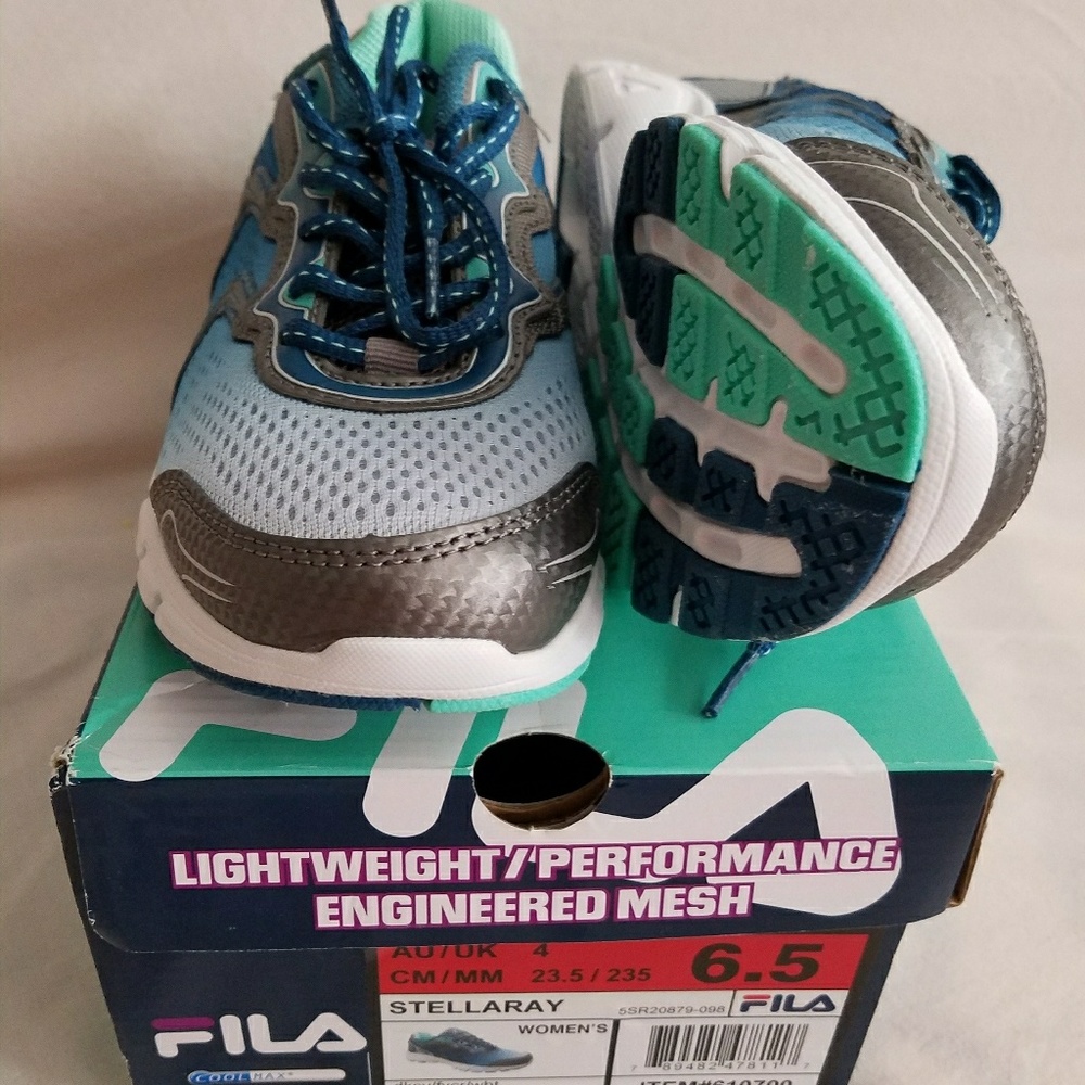 Fila Teal and Blue Stellaray Tennis shoes 6.5 wome