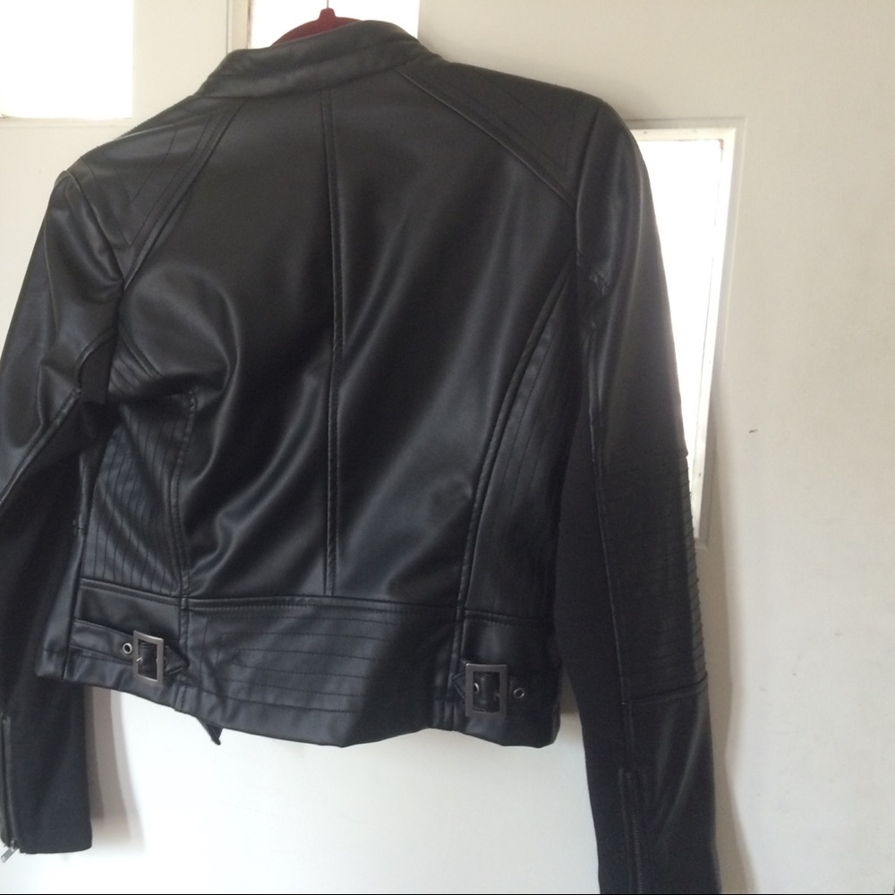 Jacket - Picture 5 of 5
