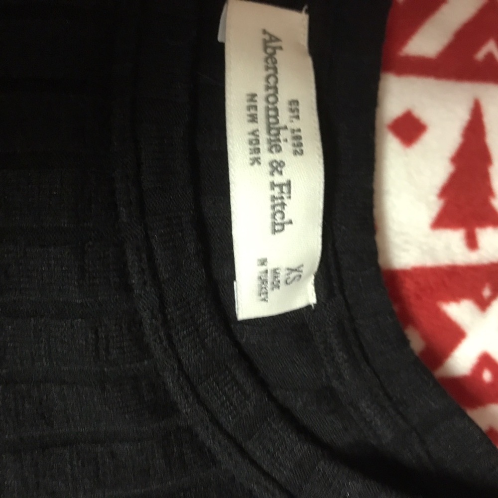 Abercrombie and Fitch Mock Neck Ribbed Dress - Picture 4 of 8