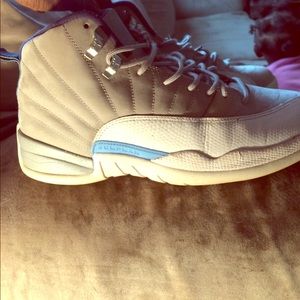 Jordan 12's