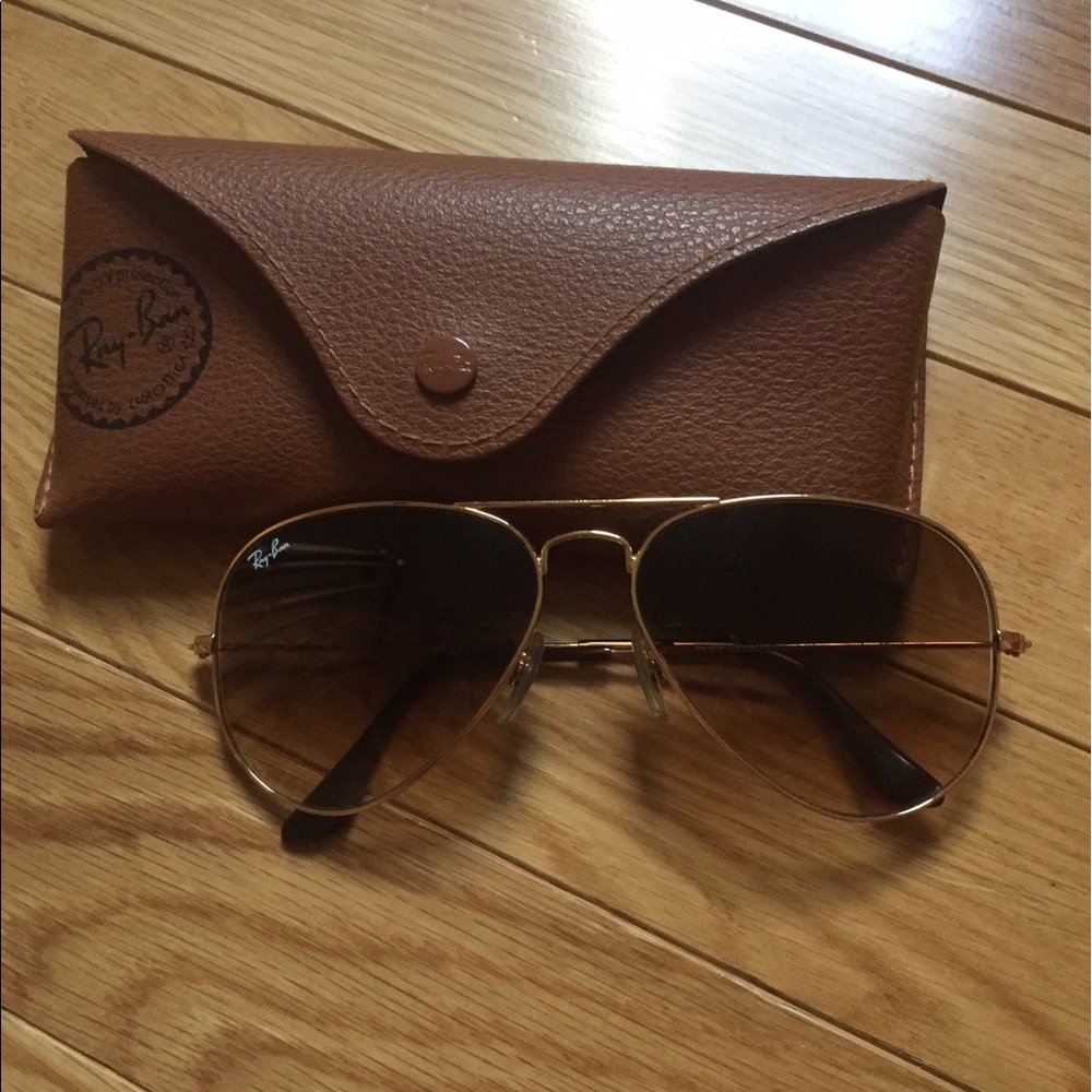 Brown Ray Bans aviators
