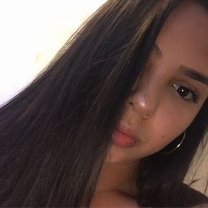 Meet your Posher, Tania