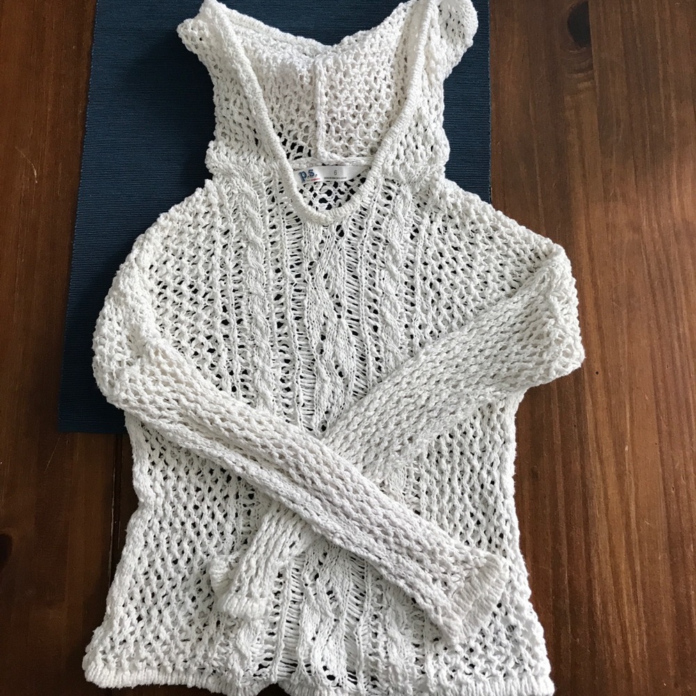 Hooded shirt