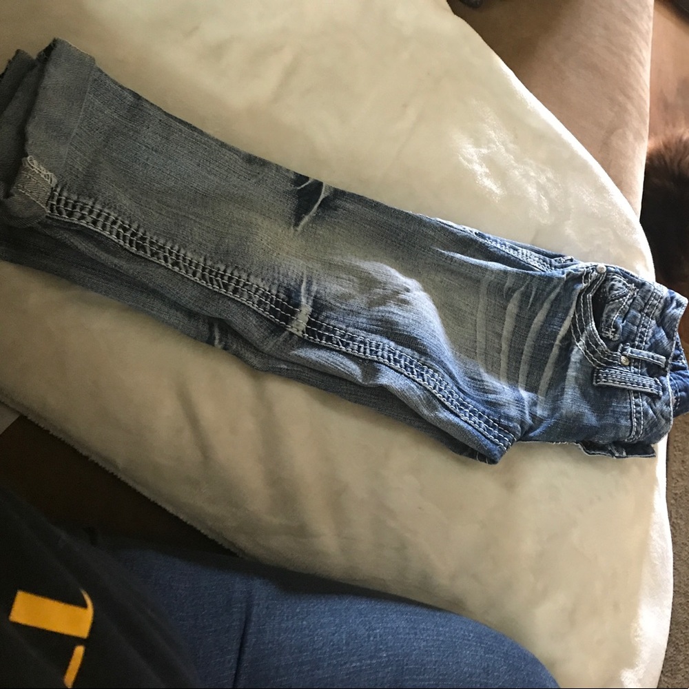 Amethyst size 0 capris excellent condition.