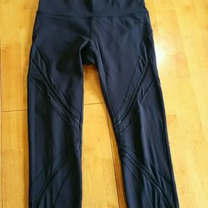 Lululemon  special Edition Metta Movement