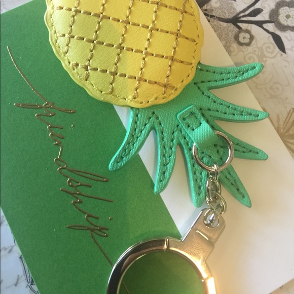 Kate Spade key fob Pineapple key fob NWT - Picture 5 of 5