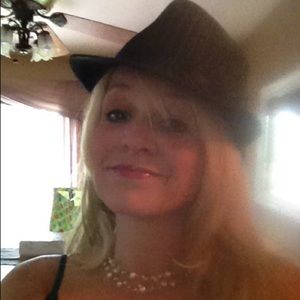 Meet your Posher, Belinda