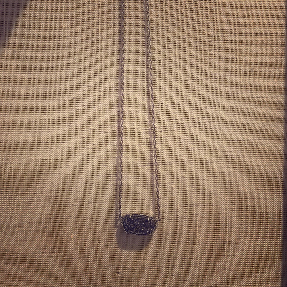 Kendra Scott Necklace