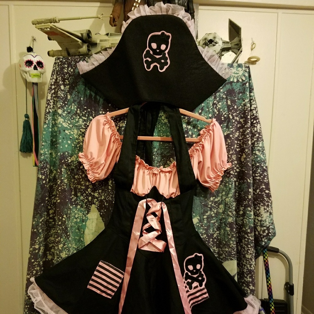 PINK PIRATE COSTUME HALLOWEEN LEG AVENUE