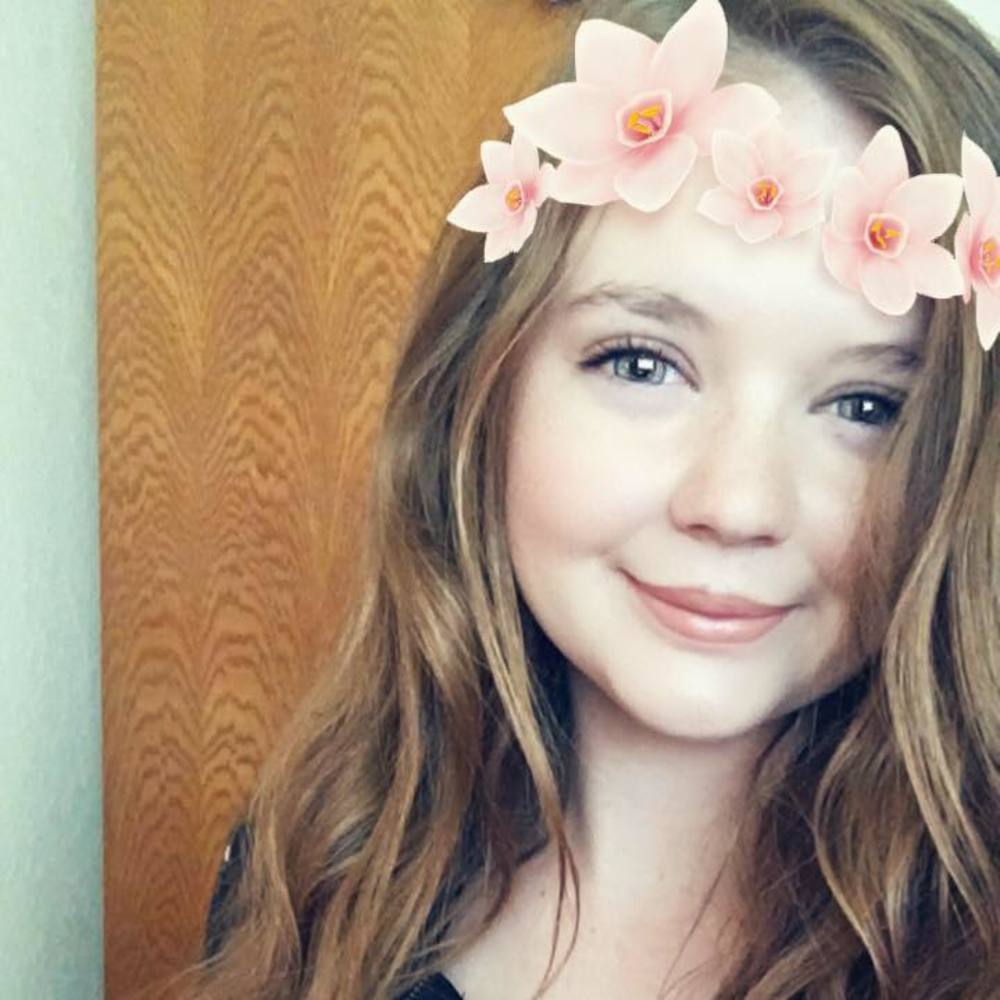 Meet your Posher, Caitlyn