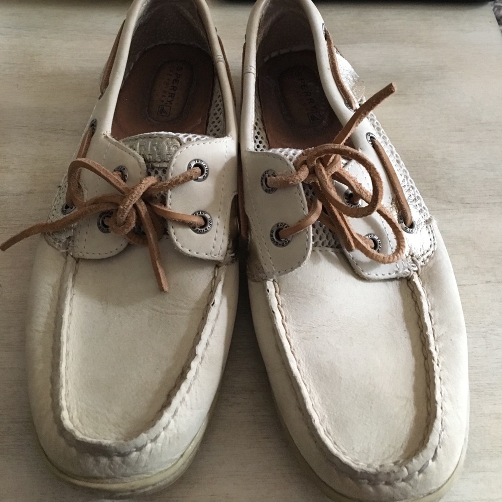 Sperry ivory/tan boat shoes