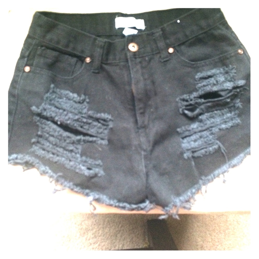 Black distressed jean shorts