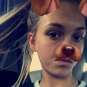 Meet your Posher, Amelia