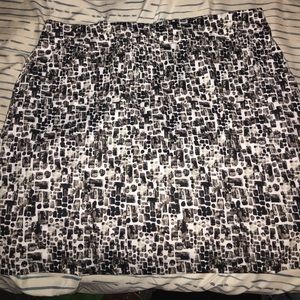 Women's golf skort