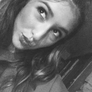 Meet your Posher, Maya