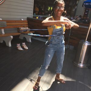 Meet your Posher, Johnelle