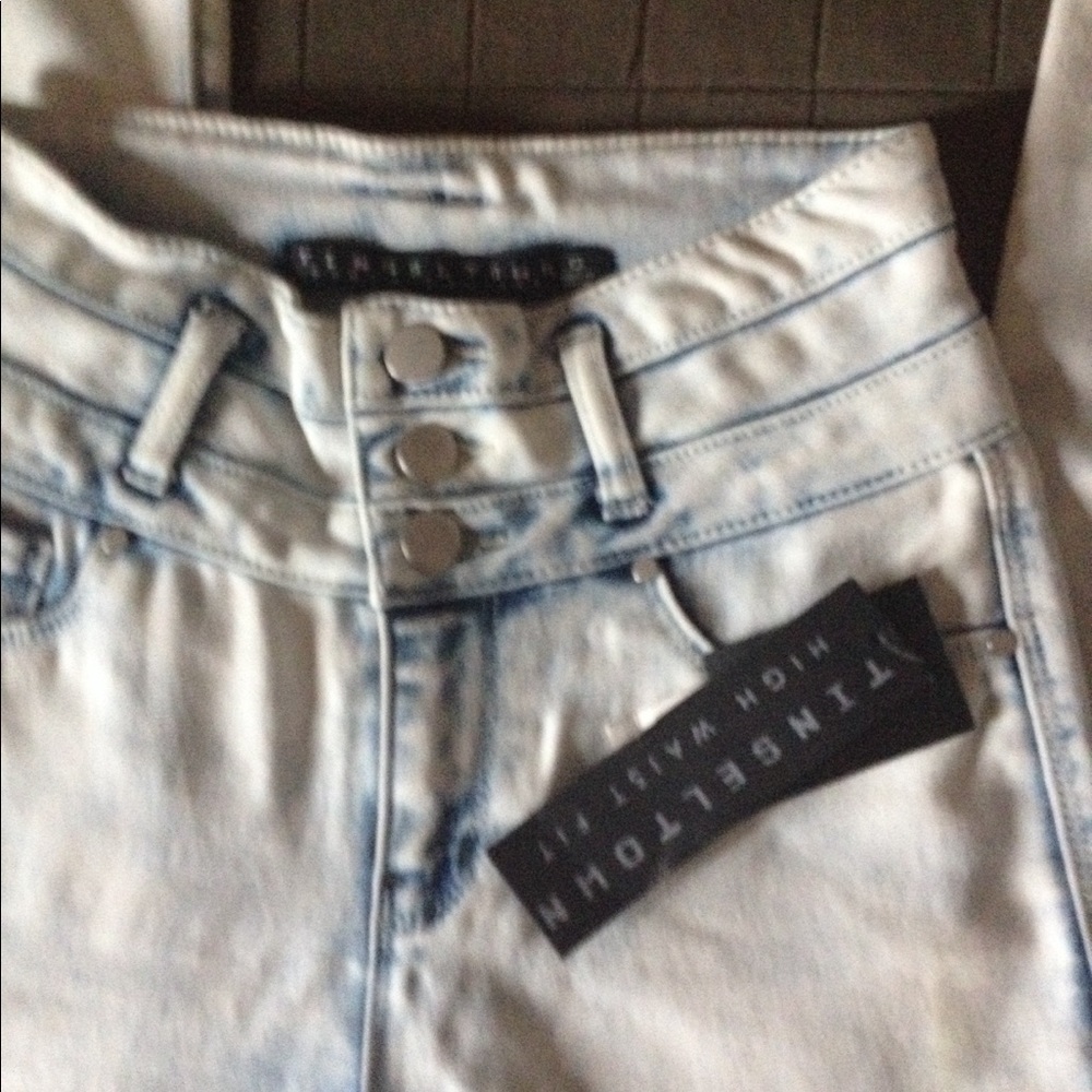 High waist jeans and new w tag.