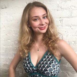 Meet your Posher, Hana