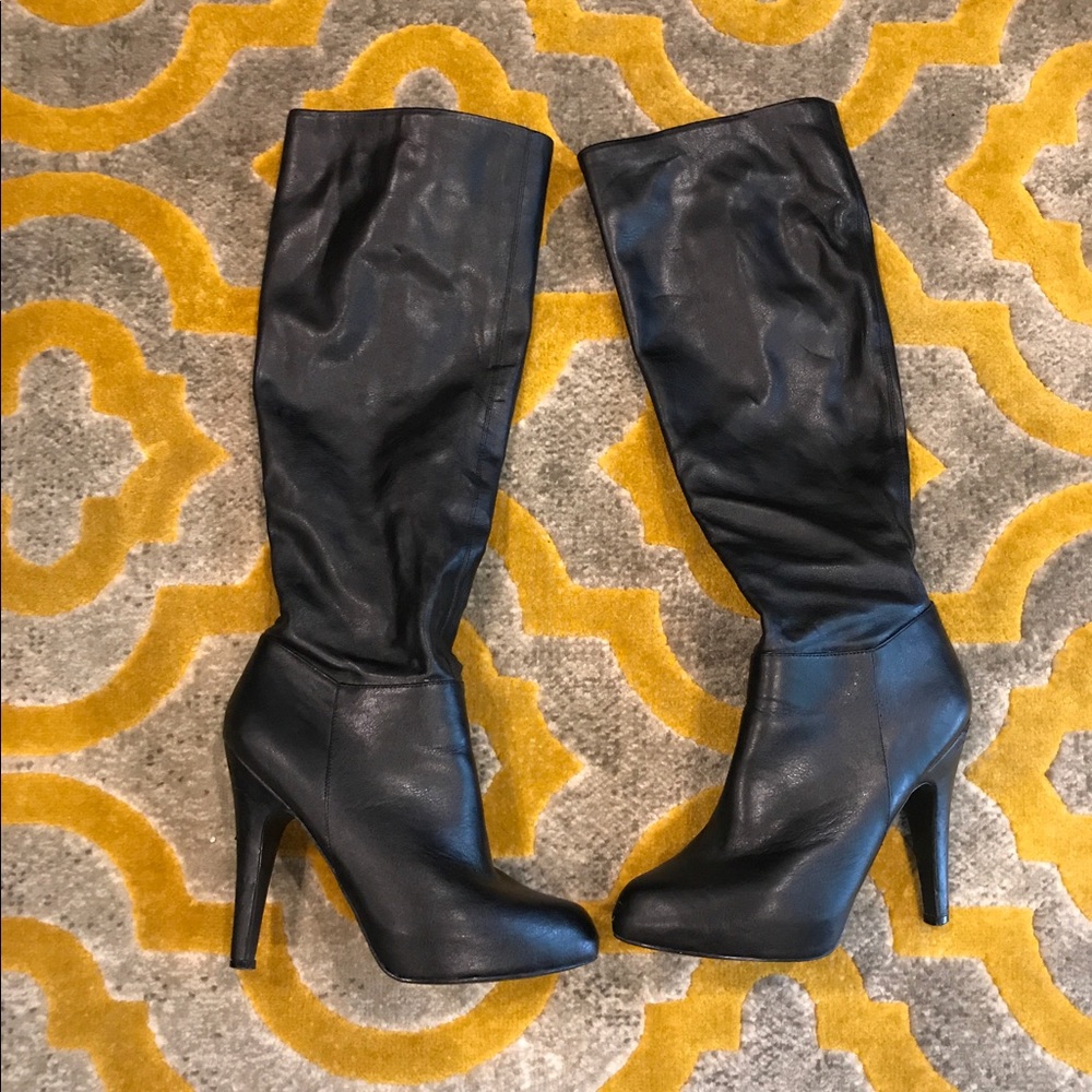 Aldo leather platform zip up boots
