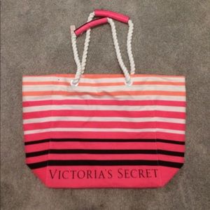 NWT Victoria's Secret tote/ beach bag