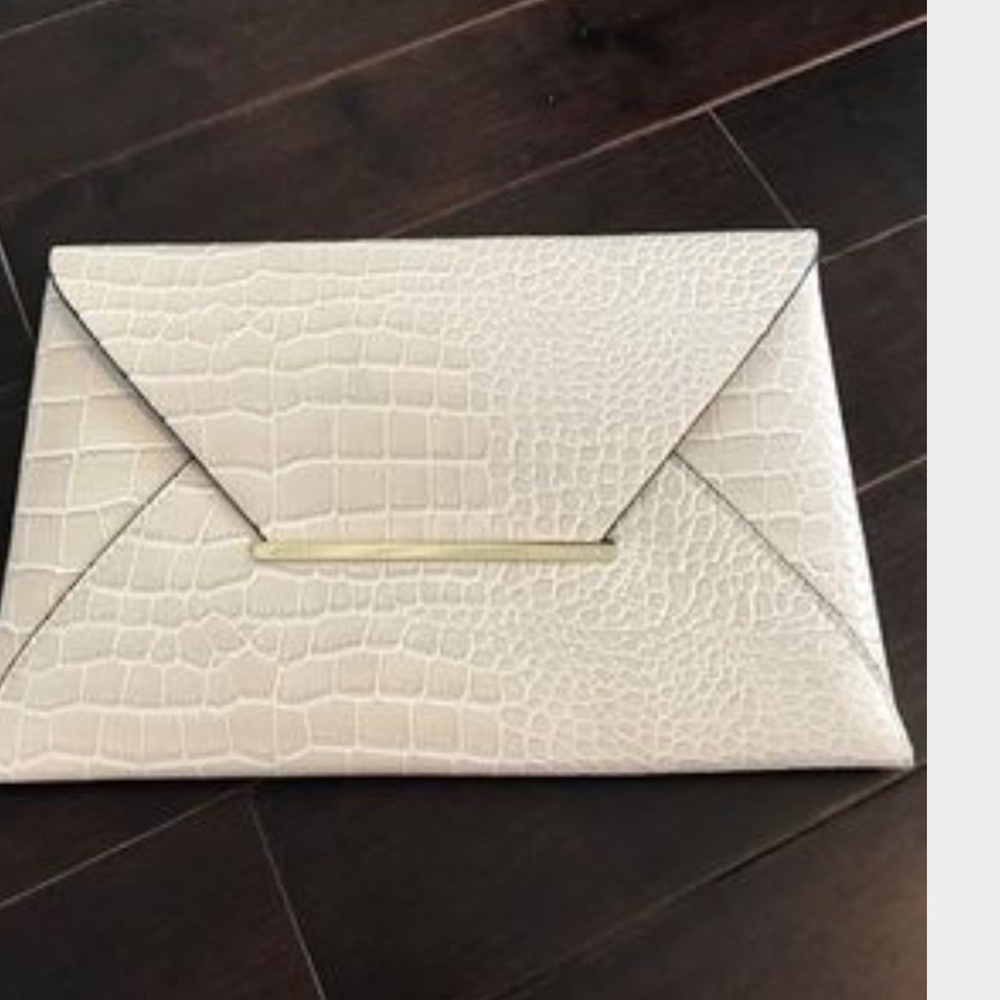 BCBG maxazria envelope clutch