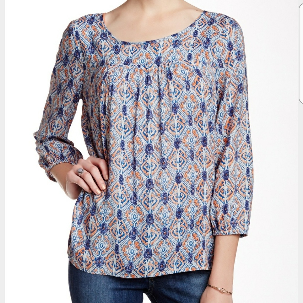 Lucky brand crew neck blouse top