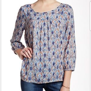 Lucky brand crew neck blouse top