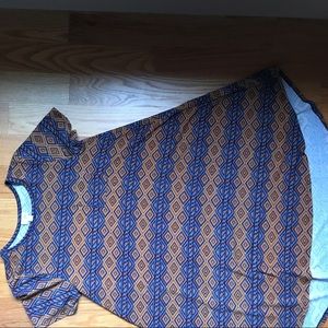 Lularoe Carly size medium