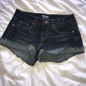 Classic jean shorts!