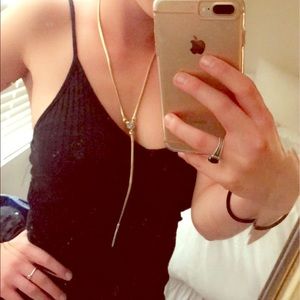 Kendra Scott necklace