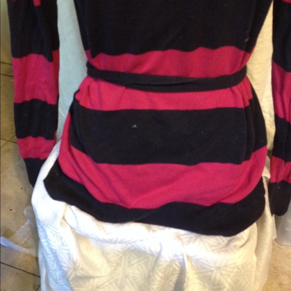 Old Navy Cardigan - Picture 3 of 3