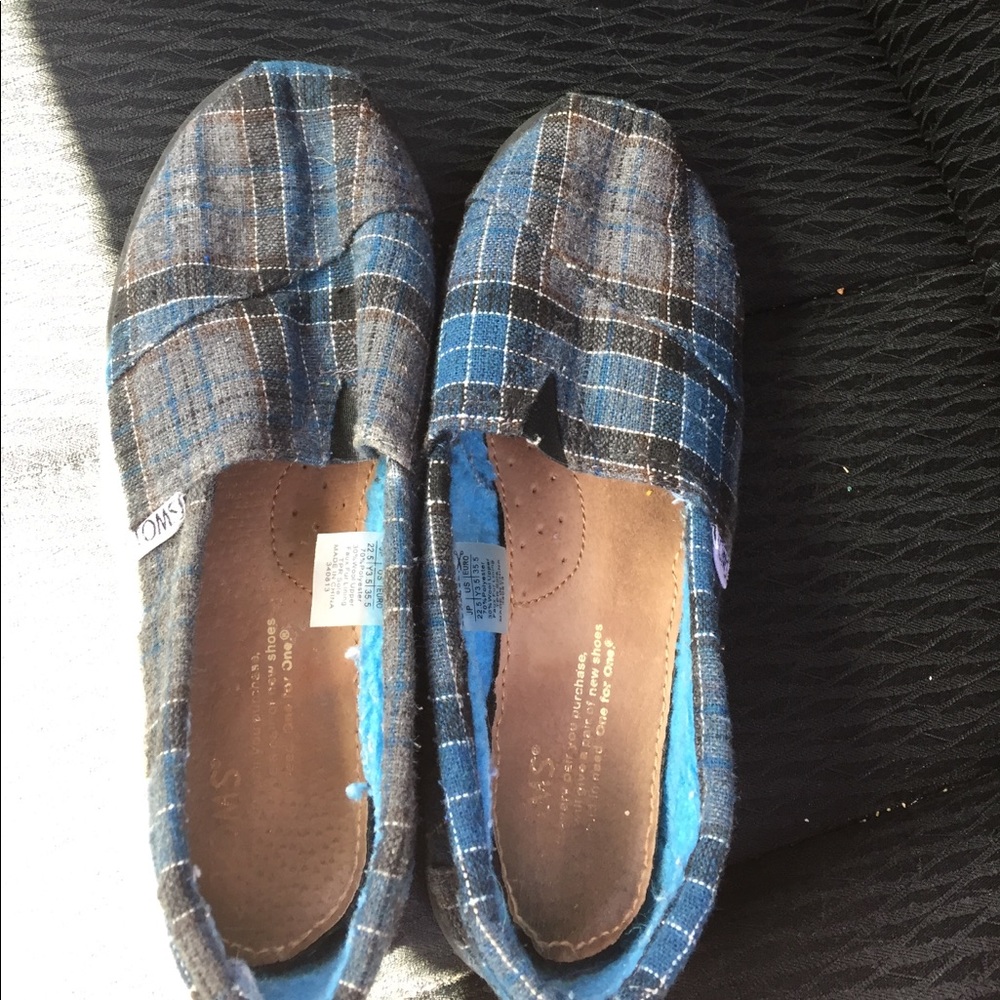 Youth Toms. Size 3.5 euro 35.5