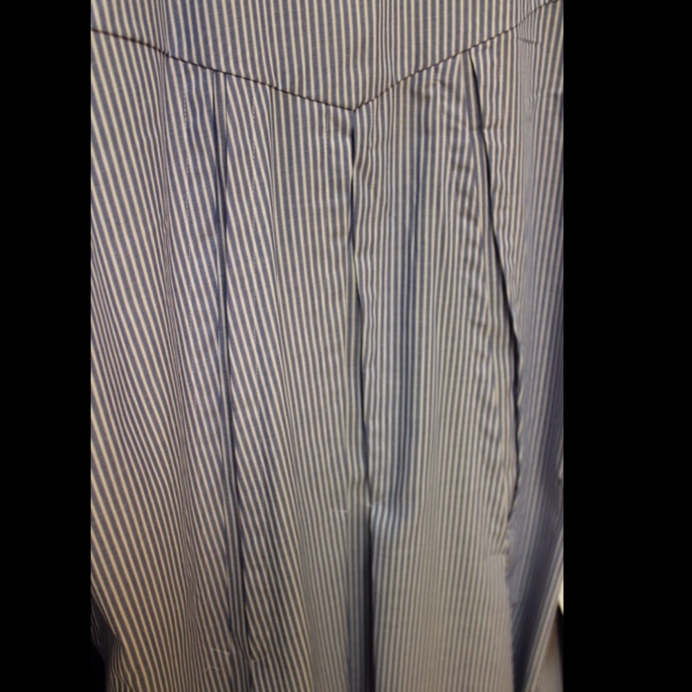PLUS button up tunic - Picture 2 of 3