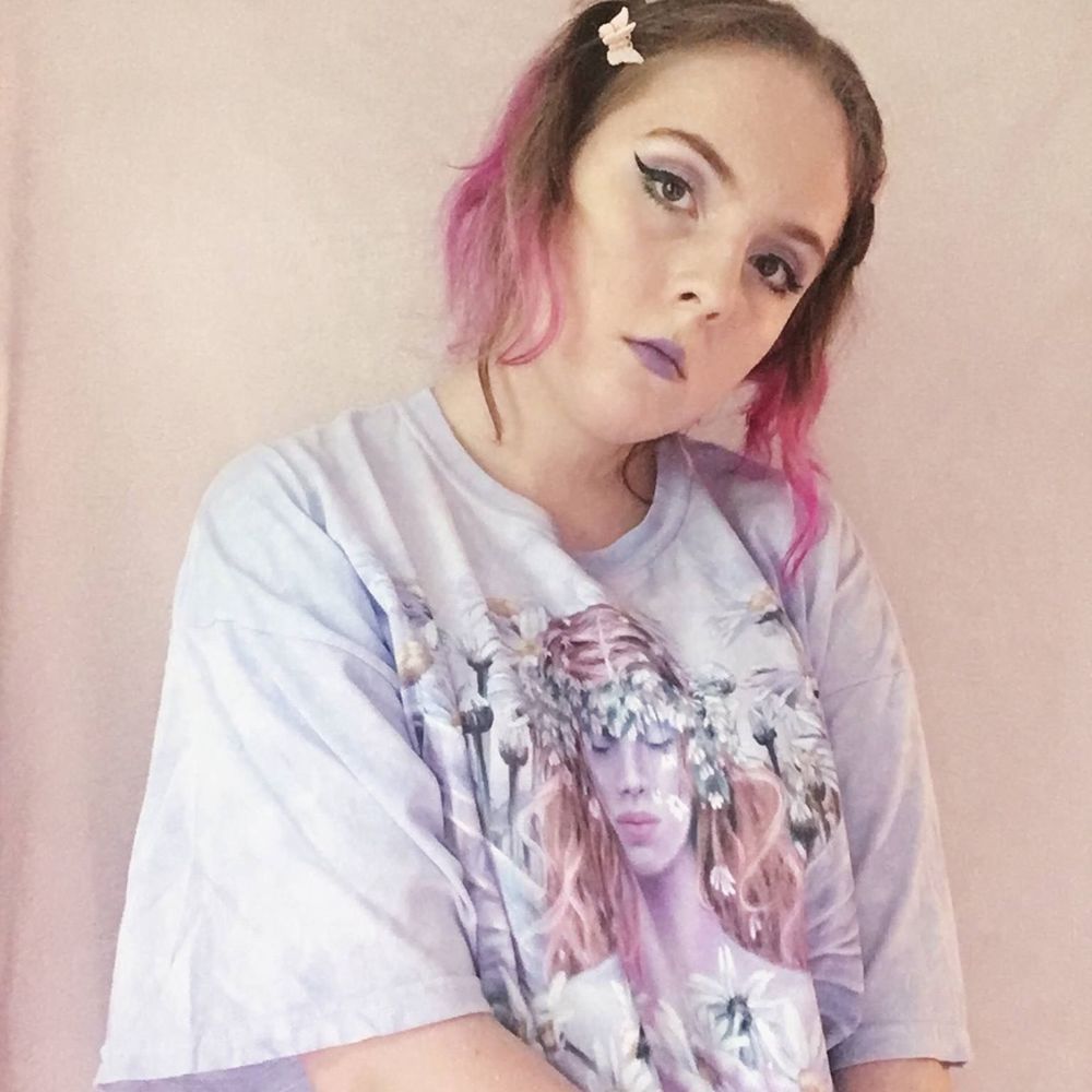 Meet your Posher, Val