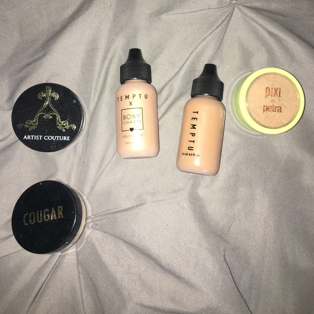 Highlighters, bronzers, ELF illuminating palette