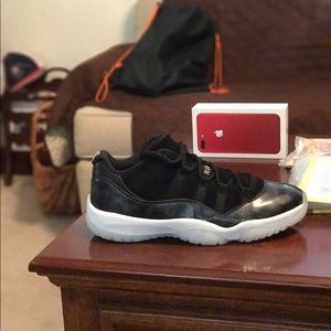 Jordan 11 low baron