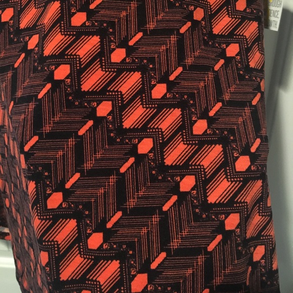 SOLD! 🦄 LulaRoe Perfect T- XXS 🦄 - Picture 3 of 4